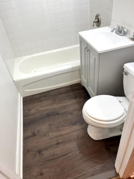 Building Photo - 6037 S Rhodes Ave