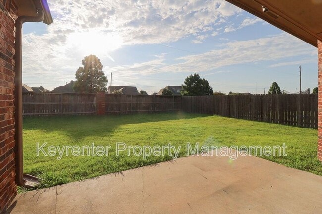 Building Photo - 4712 S 177th E Pl