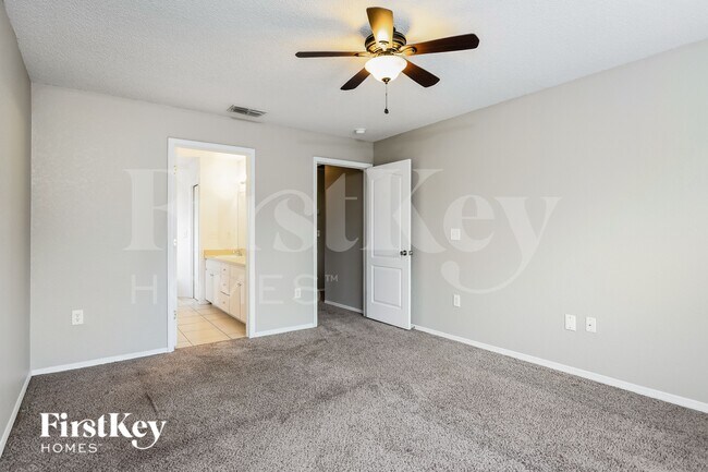 Building Photo - 122 Brandy Chase Blvd