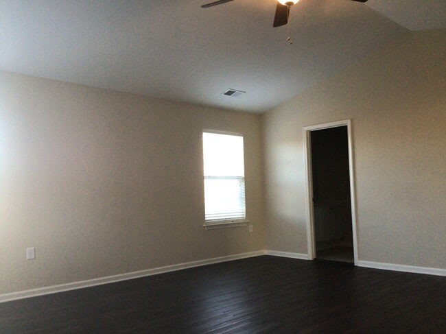 Building Photo - 14718 Watertrace Dr