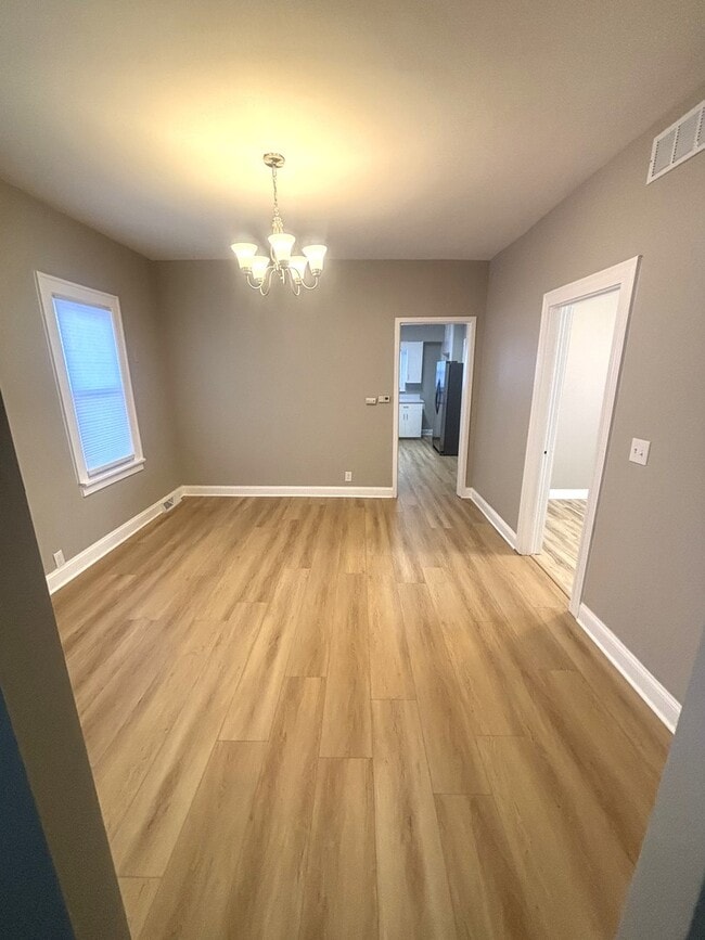 Building Photo - 756 Walnut Ave