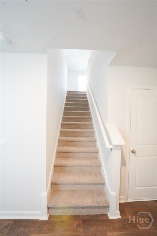 Building Photo - 467 Coconut Dr