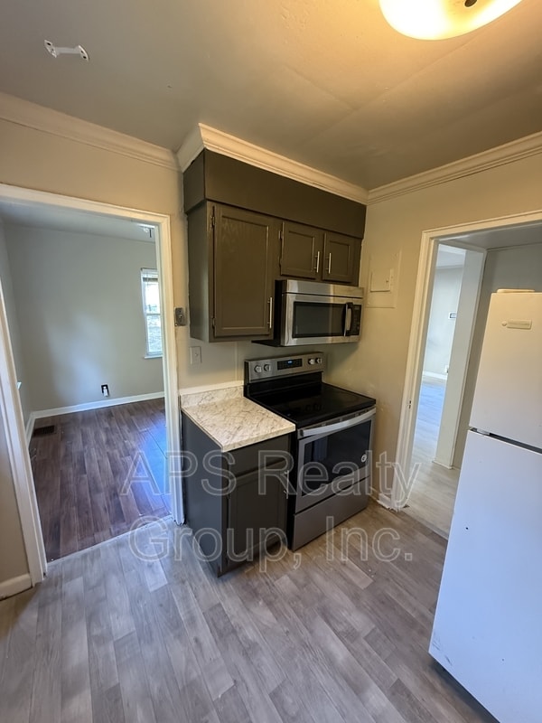 Building Photo - 3654 Yale Ave