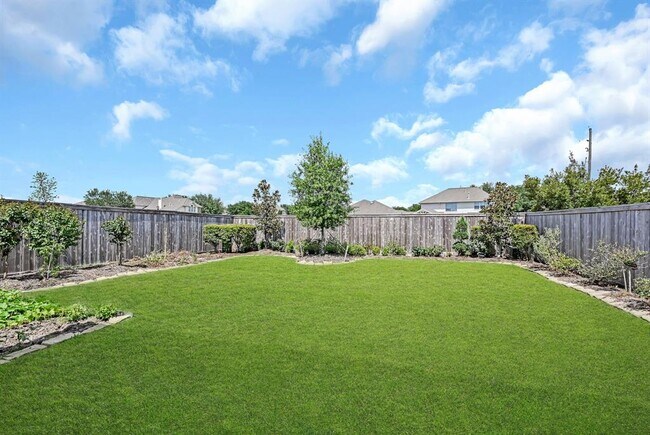Building Photo - 11826 Tranquility Summit Dr