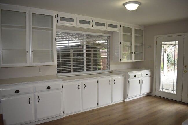 Building Photo - 2012 Polley Dr