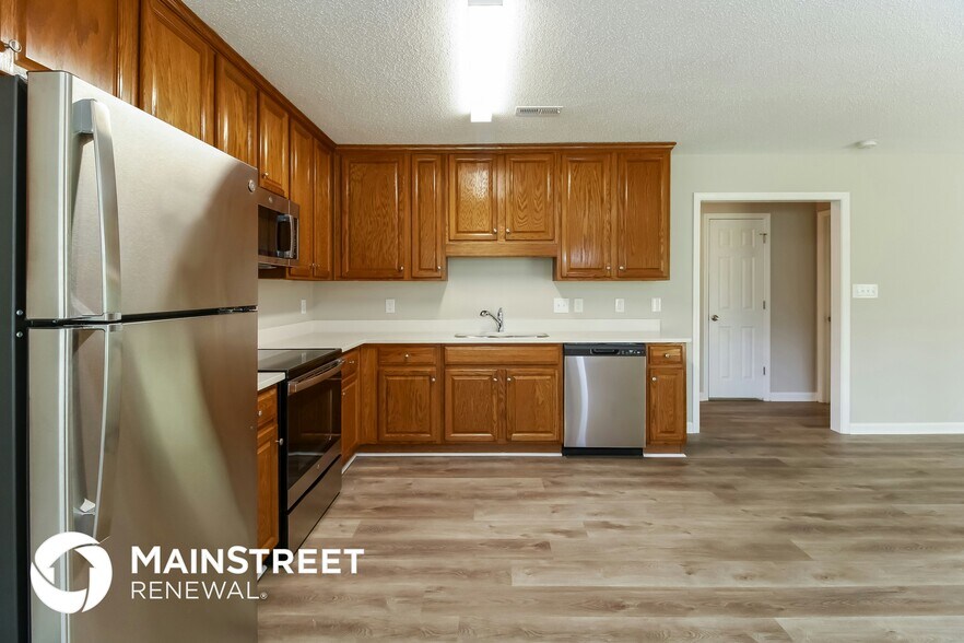 Building Photo - 4300 Marchwood Dr