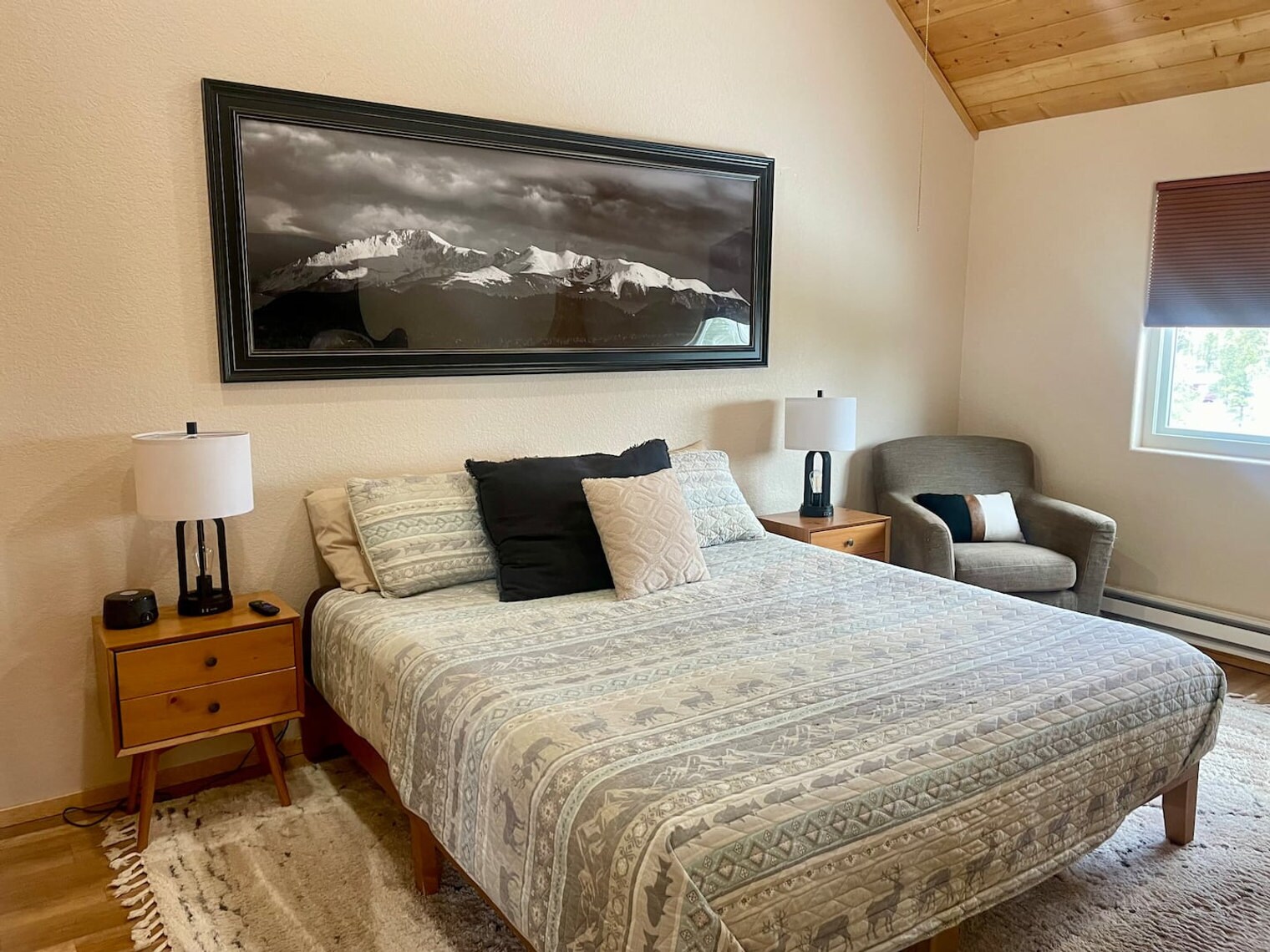 Building Photo - 213 S West St