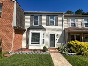 Building Photo - 434 Wayman Ln