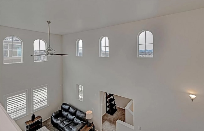 Building Photo - 9420 Loggia St