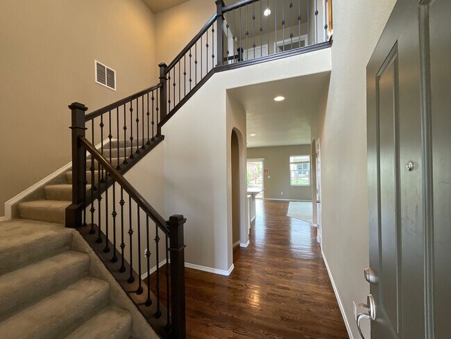 Building Photo - 4 Bedroom Home Available Near Marksheffel ...