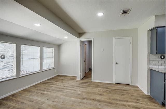 Building Photo - 710 Palm Ave