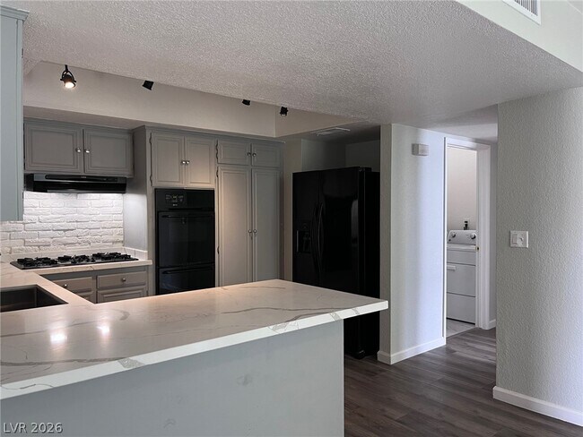 Building Photo - 3369 Medina Ct