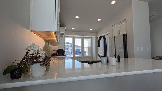 Building Photo - 8260 Nat Love Dr