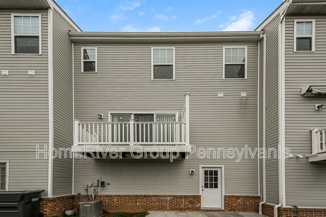 Building Photo - 216 Faulk Dr