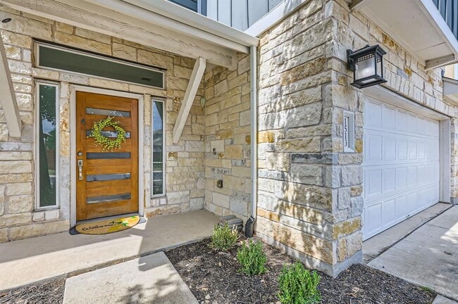 Building Photo - 1513 Casa Dr