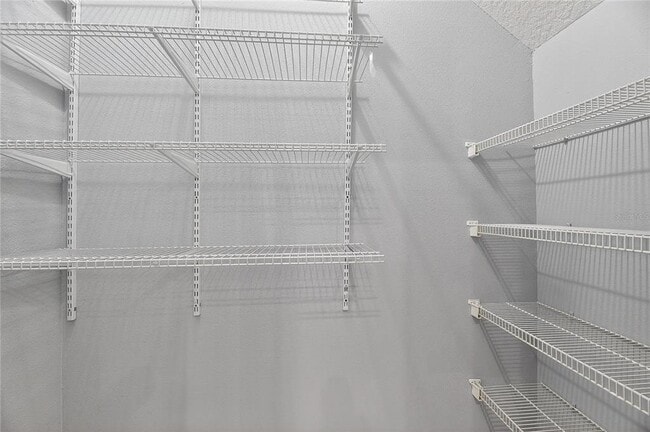 Building Photo - 13123 Kings Crossing Dr