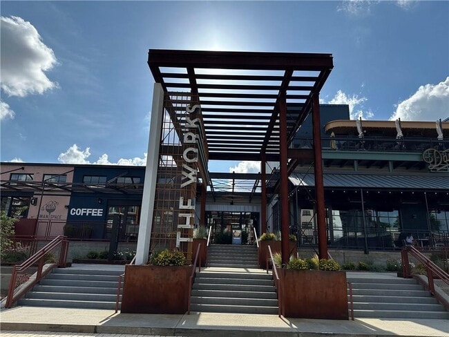 Building Photo - 1489 Liberty Pkwy NW