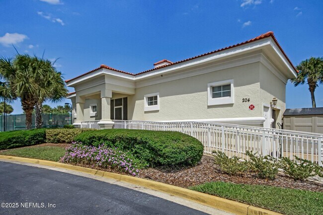 Building Photo - 425 N Ocean Grande Dr