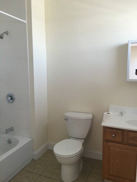 Building Photo - 27-29 Bowers Street