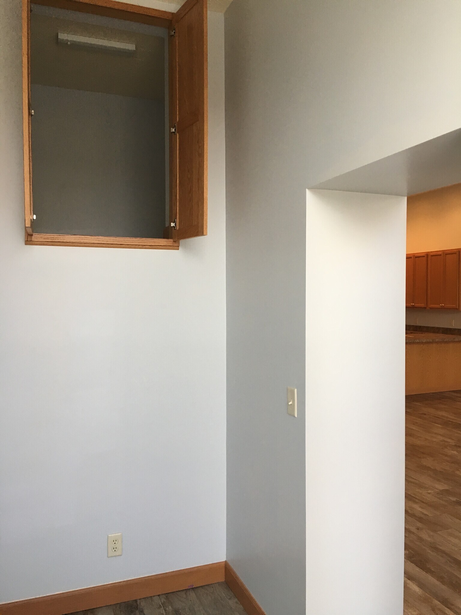 Building Photo - 121 S Main St