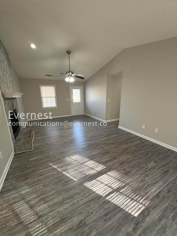 Building Photo - 130 Summerfield Dr