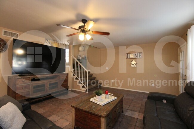 Building Photo - 4606 E Towne Ln