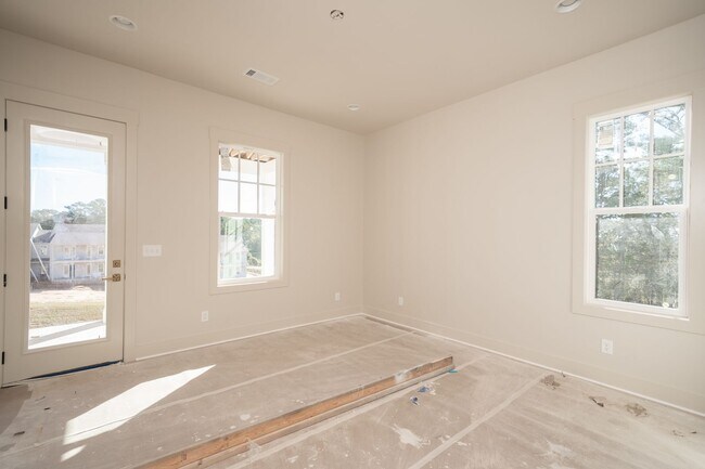 Building Photo - 3BR/3BA For Rent