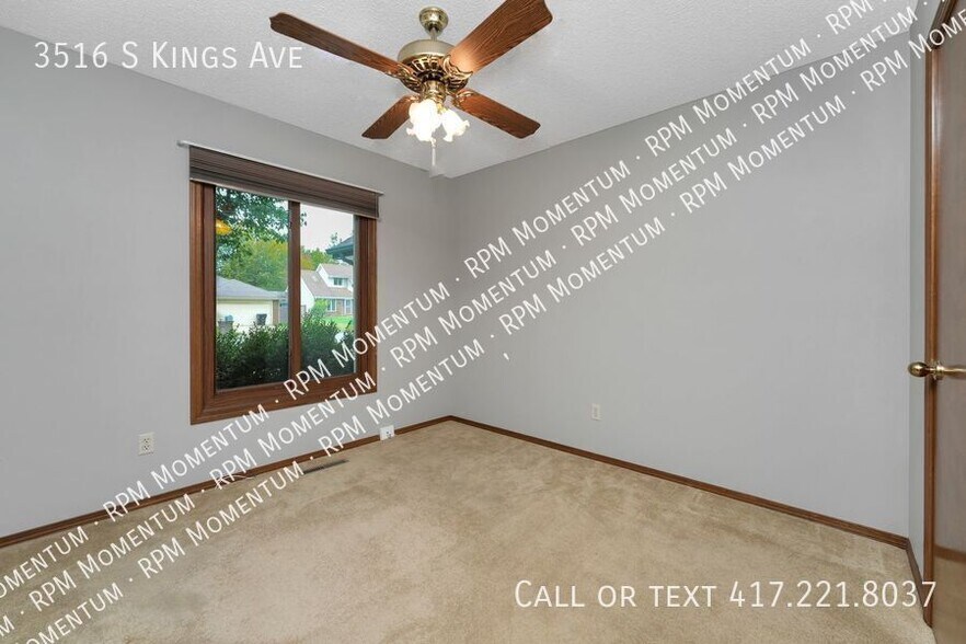 Building Photo - 3516 S Kings Ave