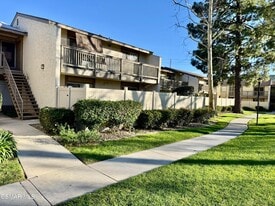 Building Photo - 15266 Campus Park Dr