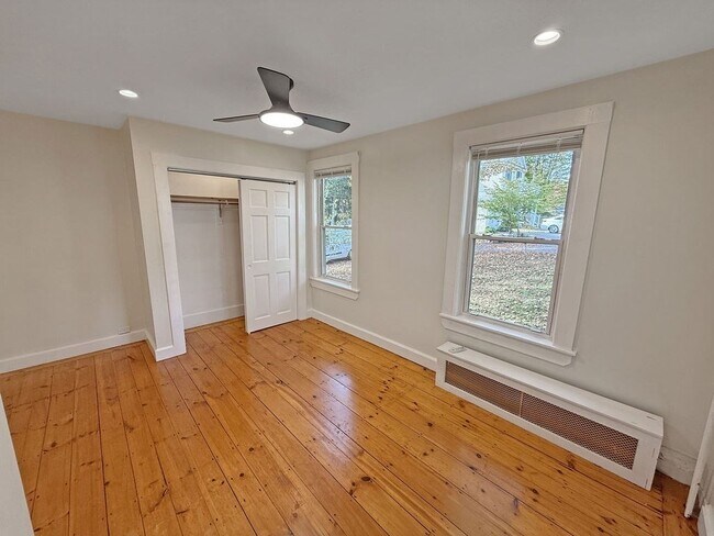 Building Photo - 52 Littleton Rd