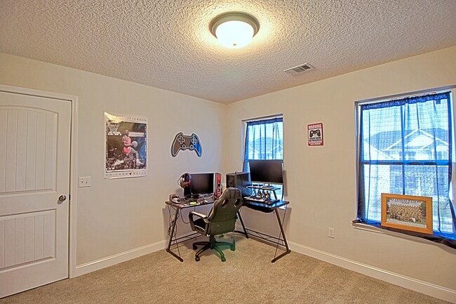 Building Photo - 430 Rutledge Dr