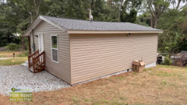 Building Photo - Completely Updated Easley 2/1 Available Now!
