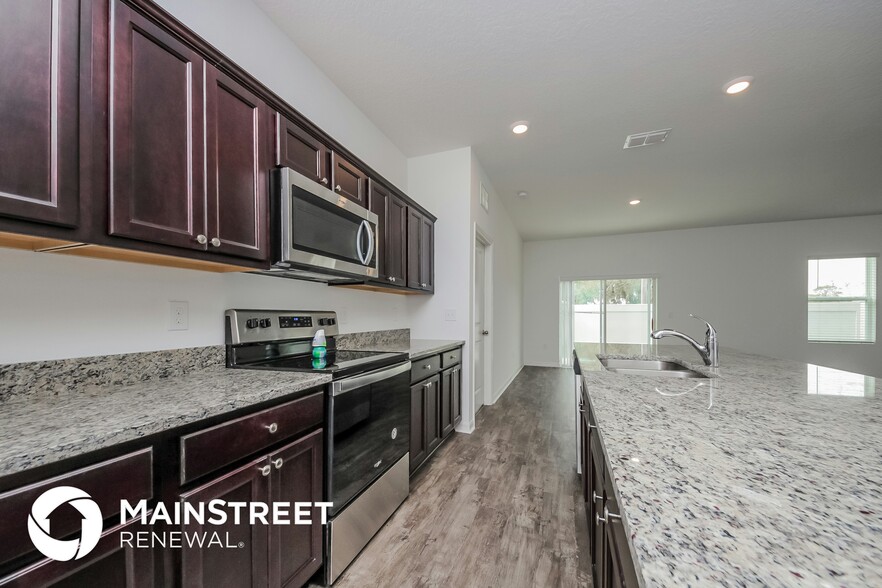 Building Photo - 104 Hidden Lk Lp