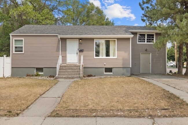 Building Photo - 1701 Avenue C
