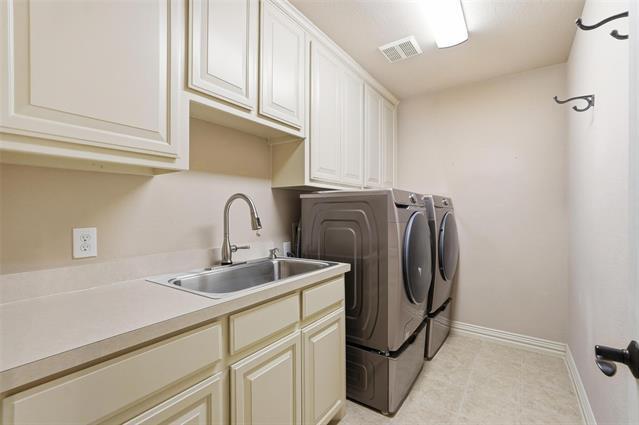 Building Photo - 5404 Balmoral Dr