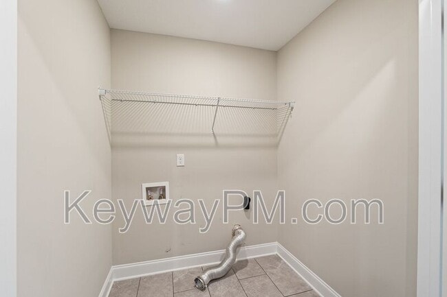 Building Photo - 4504 Chestnut Trl