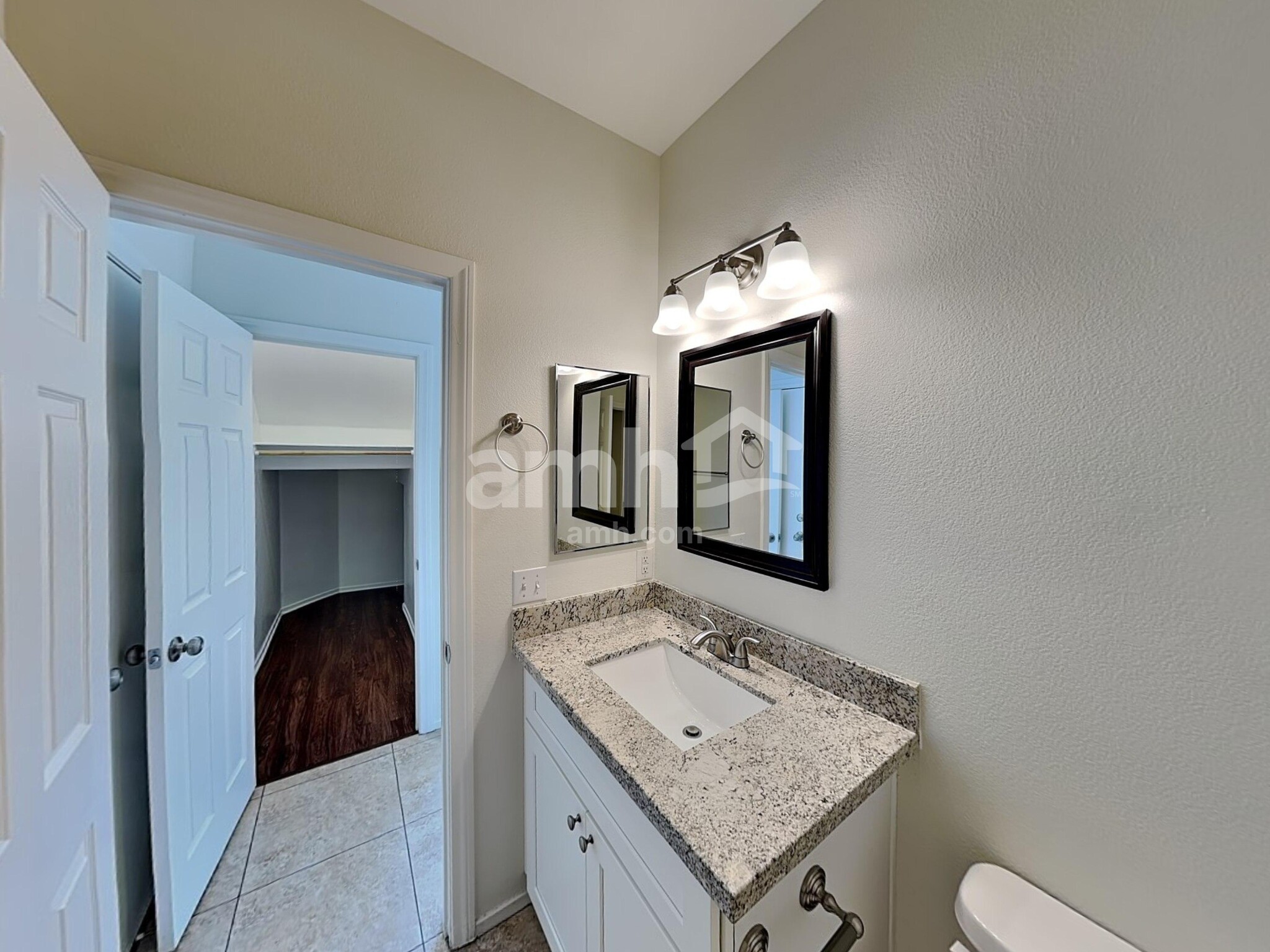 Building Photo - 9233 Lowery Point Ct