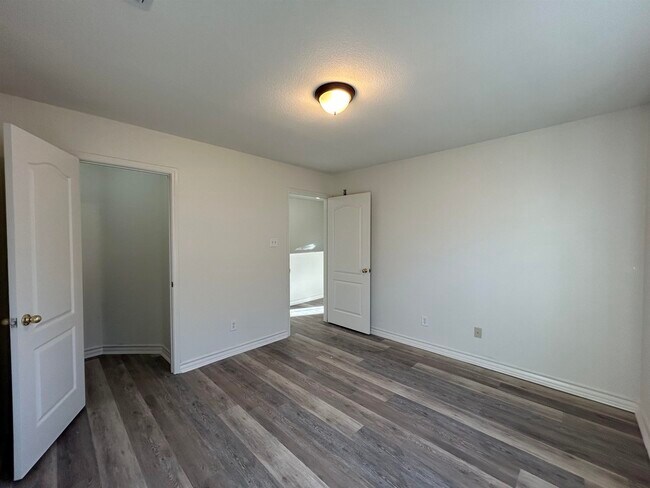 Building Photo - 4248 Dorel Dr