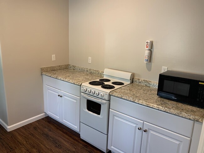 Building Photo - 13076 Ridge Rd