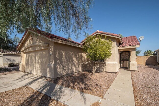 Building Photo - 13628 W Fargo Dr