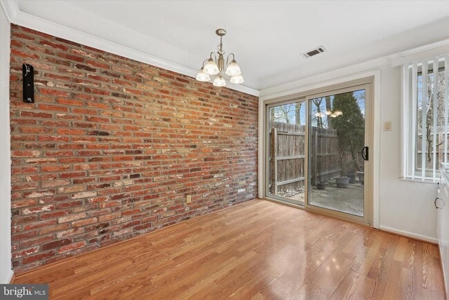 Building Photo - 128 Macklenberg Dr