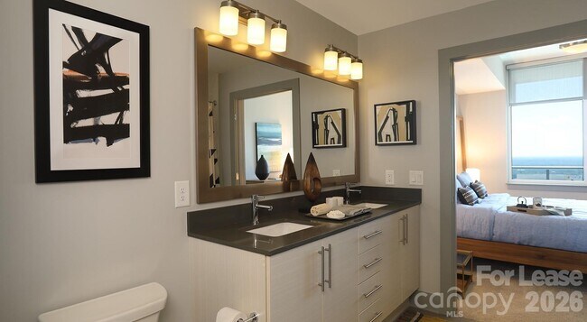 Building Photo - 525 S Church St