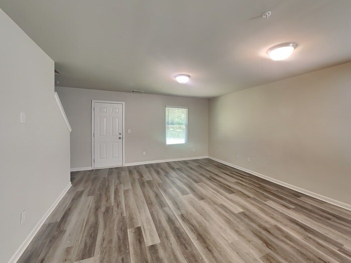 Building Photo - 1048 Wedgewood Ct NE