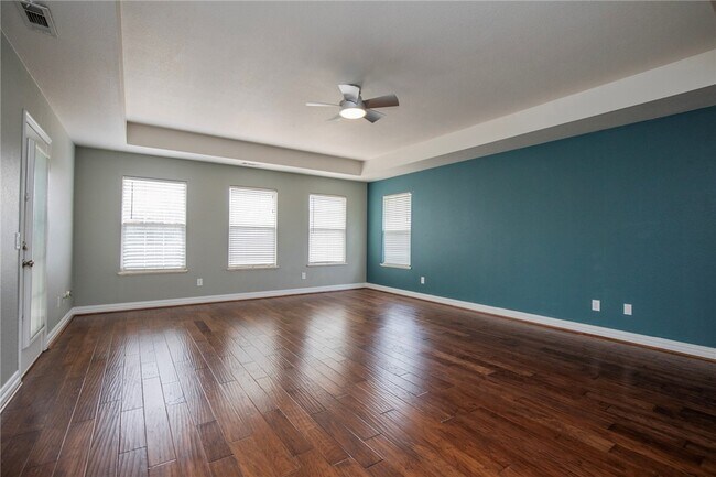 Building Photo - 14198 Rolling Hills Dr