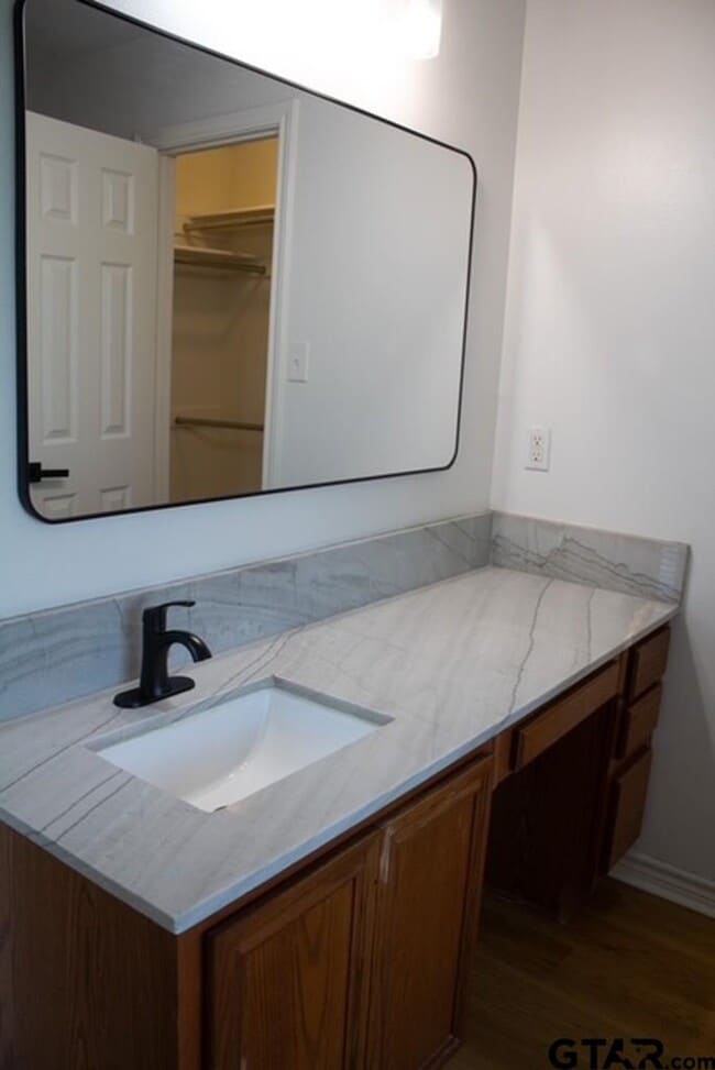 Building Photo - 11380 Derby Dr