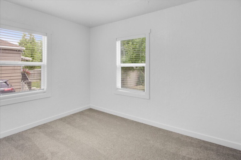Building Photo - 3568 Orchard Ave