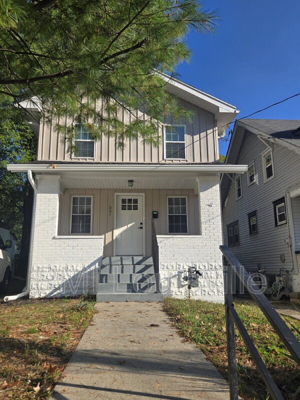 Building Photo - 551 Denmark St