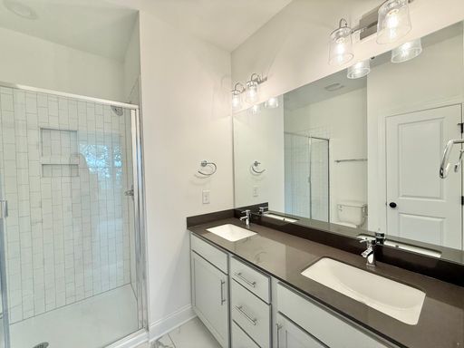 Building Photo - Newly Built 4BD, 3.5BA Northeast Raleigh Townhome in a Great Location