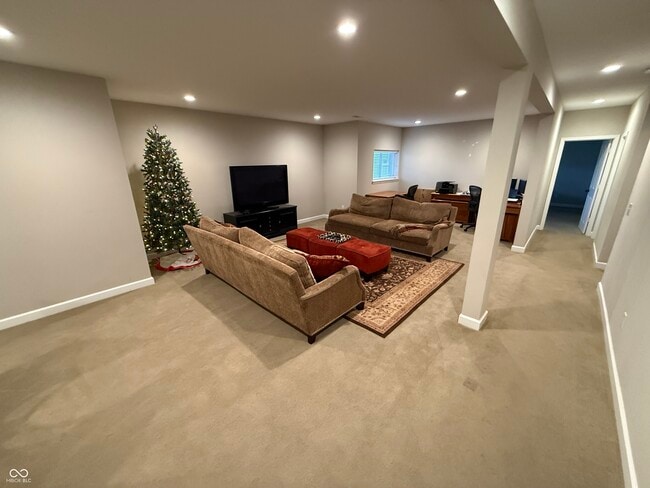 Building Photo - 5193 Rangewood Dr