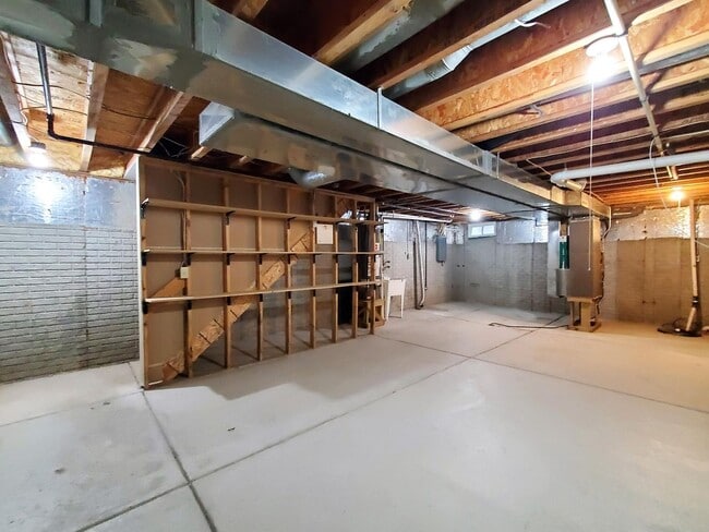 Building Photo - 2010 N 41st St